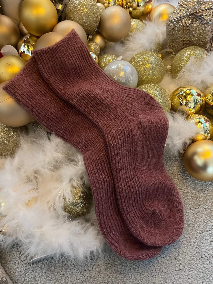 elegant cashmere socks | luxury cashmeres socks | cashmere collection | warm cosy socks | sumptuously soft cashmere